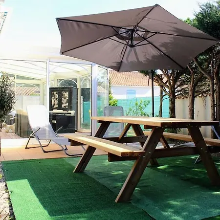 Maison Entre Pinède Et Hébergement de vacances